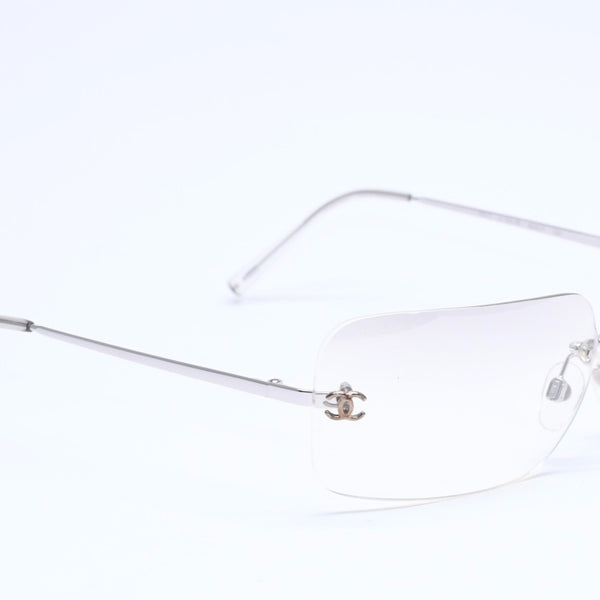 極美品 CHANEL シャネル リムレス サングラス 4017 c.124/6l サイズ62□17 120 ココマーク グラデーション アイウェア シルバー金具 中古 4a005424