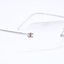 画像をギャラリービューアに読み込む, 極美品 CHANEL シャネル リムレス サングラス 4017 c.124/6l サイズ62□17 120 ココマーク グラデーション アイウェア シルバー金具 中古 4a005424