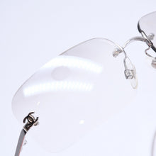 画像をギャラリービューアに読み込む, 極美品 CHANEL シャネル リムレス サングラス 4017 c.124/6l サイズ62□17 120 ココマーク グラデーション アイウェア シルバー金具 中古 4a005424