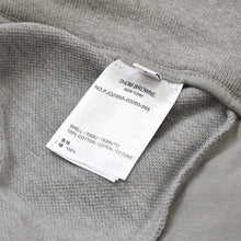 Load image into Gallery viewer, 極美品 THOM BROWNE トムブラウン ショートパンツ スウェット FJQ088A-00050-055 コットン グレー サイズ42 中古 4a005244