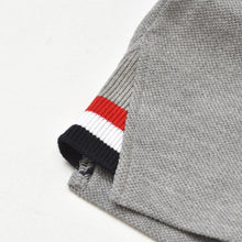 Load image into Gallery viewer, 極美品 THOM BROWNE トムブラウン ショートパンツ スウェット FJQ088A-00050-055 コットン グレー サイズ42 中古 4a005244