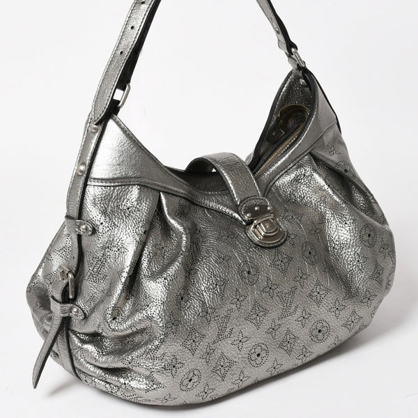 極美品 LOUIS VUITTON ルイヴィトン マヒナ XS ショルダーバッグ アルジャン メタリックシルバー シルバー M95718 中古 4a005253