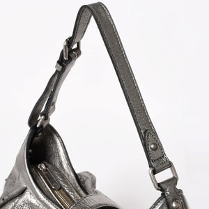 極美品 LOUIS VUITTON ルイヴィトン マヒナ XS ショルダーバッグ アルジャン メタリックシルバー シルバー M95718 中古 4a005253
