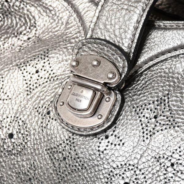 極美品 LOUIS VUITTON ルイヴィトン マヒナ XS ショルダーバッグ アルジャン メタリックシルバー シルバー M95718 中古 4a005253