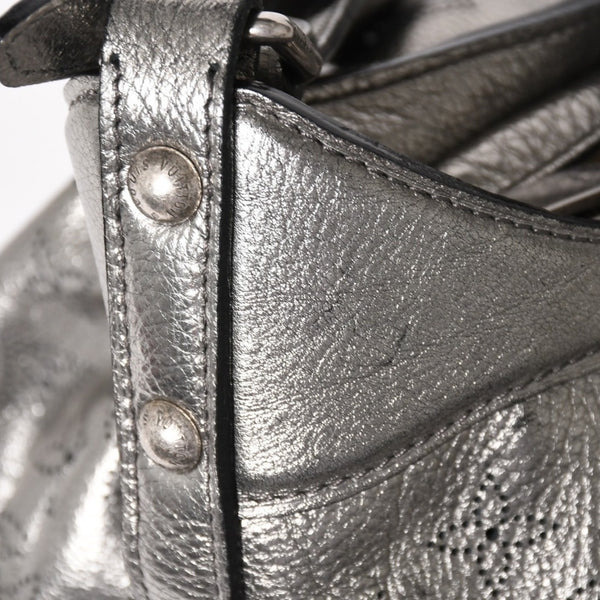 極美品 LOUIS VUITTON ルイヴィトン マヒナ XS ショルダーバッグ アルジャン メタリックシルバー シルバー M95718 中古 4a005253