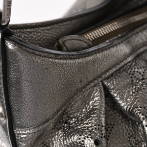 極美品 LOUIS VUITTON ルイヴィトン マヒナ XS ショルダーバッグ アルジャン メタリックシルバー シルバー M95718 中古 4a005253
