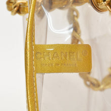 画像をギャラリービューアに読み込む, CHANEL シャネル チェーントートバッグ ココマーク ビニール レザー ゴールド シルバー クリア マットゴールド金具 良品 中古 4a005254