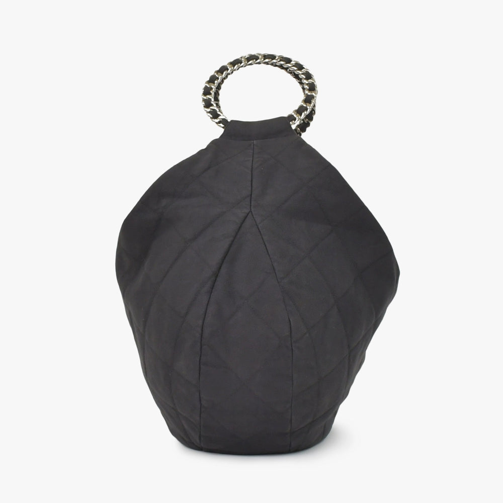 CHANEL シャネル チェーンハンドル ハンドバッグ 3番台 ココマーク チャーム キルティング ブラック キャンバス シルバー金具 美品 中古 4a005255