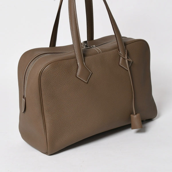 新品同様品 HERMES エルメス ヴィクトリア2 35 エトゥープ シルバー金具 トリヨンクレマンス Y刻印 トートバッグ トラベルバッグ 中古 4a005319