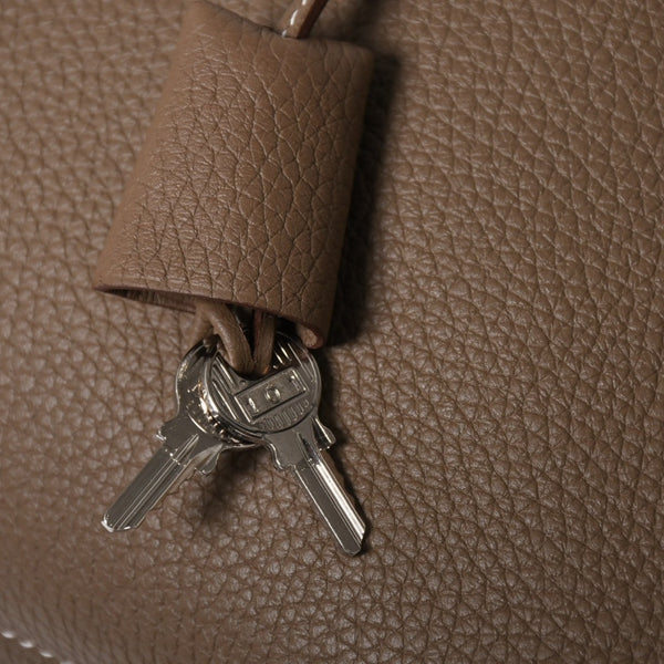 新品同様品 HERMES エルメス ヴィクトリア2 35 エトゥープ シルバー金具 トリヨンクレマンス Y刻印 トートバッグ トラベルバッグ 中古 4a005319