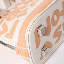Load image into Gallery viewer, LOUIS VUITTON ルイヴィトン モノグラム グラフィティ アルマPM オリゾンタル ハンドバッグ M92178 マークジェイコブス スティーブンスプラウス ホワイト ベージュ 美品 中古 4a005264