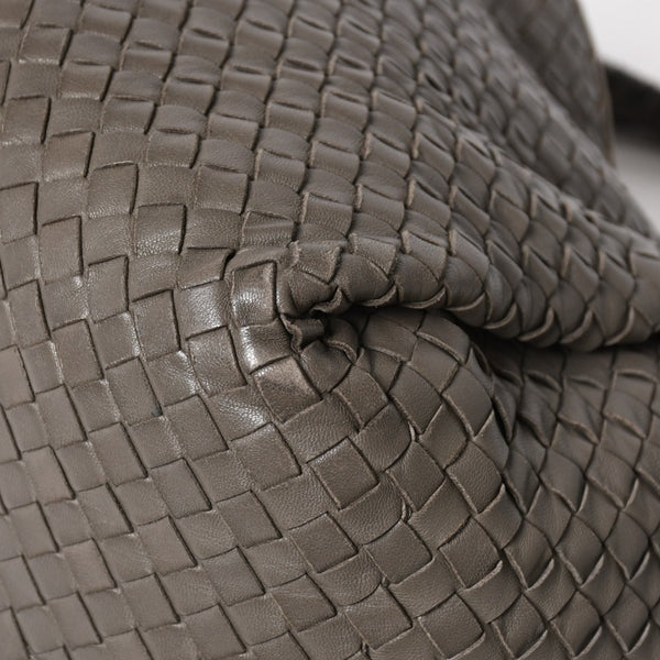 BOTTEGA VENETA ボッテガヴェネタ イントレチャート ハンドバッグ B00860011A ラムスキン チャコールグレー 美品 中古 4a005274