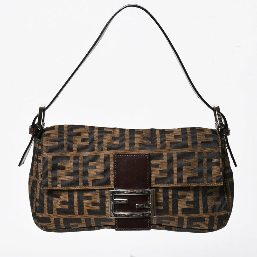 極美品 FENDI フェンディ マンマバケット ワンショルダーバッグ ズッカ柄 総柄 ブラウン キャンバス レザー シルバー金具 中古 4a005270