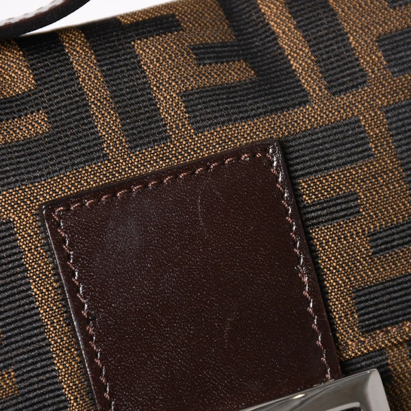 極美品 FENDI フェンディ マンマバケット ワンショルダーバッグ ズッカ柄 総柄 ブラウン キャンバス レザー シルバー金具 中古 4a005270