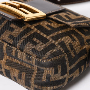 FENDI フェンディ ワンショルダーバッグ ハンドバッグ ゴールド金具 ズッカ柄キャンバス FFバックル 美品 中古 4a004866