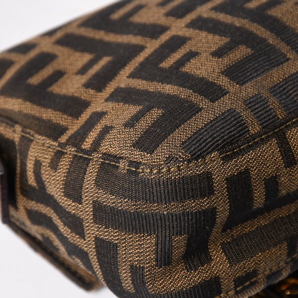 FENDI フェンディ ワンショルダーバッグ ハンドバッグ ゴールド金具 ズッカ柄キャンバス FFバックル 美品 中古 4a004866