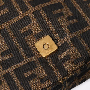 FENDI フェンディ ワンショルダーバッグ ハンドバッグ ゴールド金具 ズッカ柄キャンバス FFバックル 美品 中古 4a004866