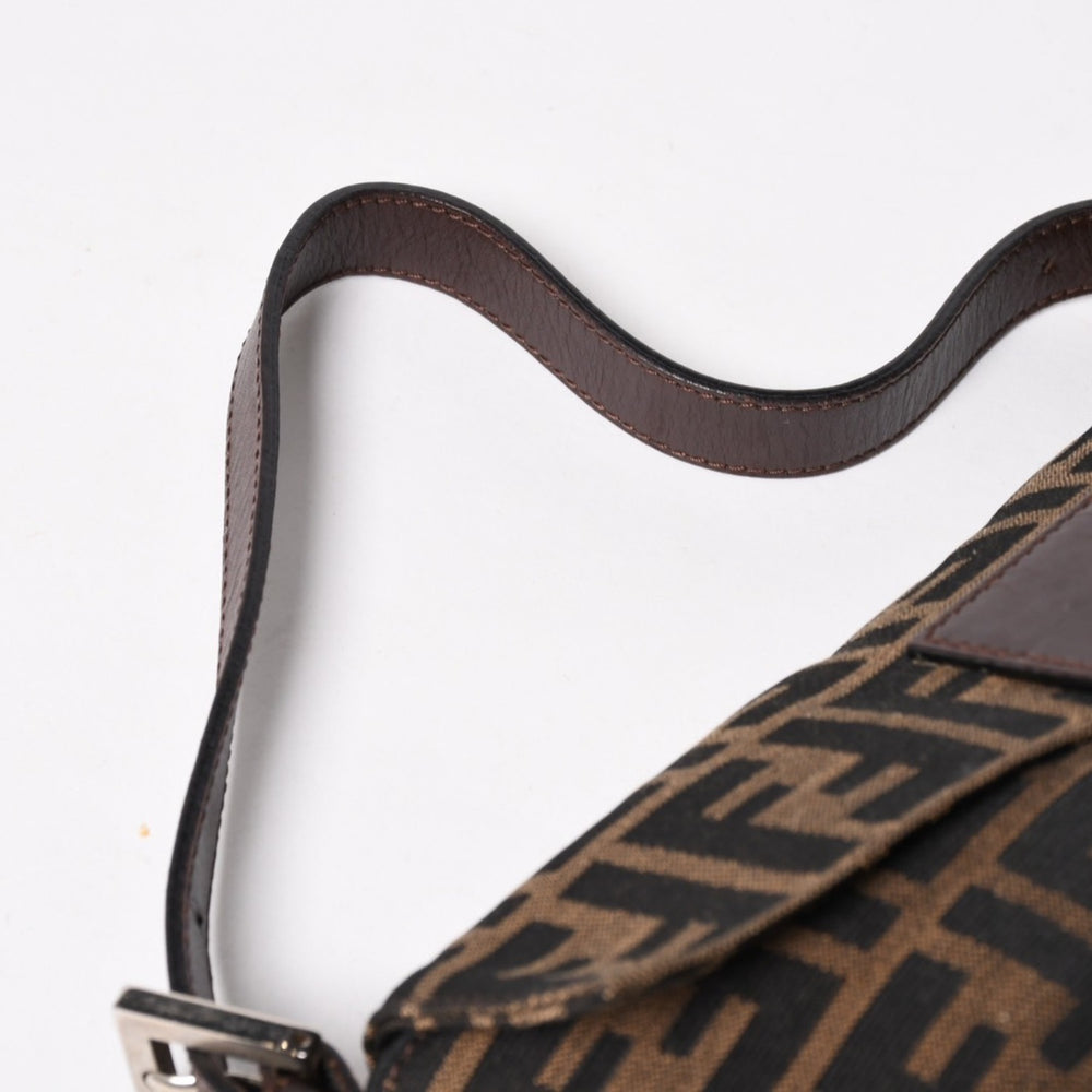 極美品 FENDI フェンディ マンマバケット ワンショルダーバッグ 26424 キャンバス レザー ブラウン ズッカ柄 シルバー金具 中古 4a005282