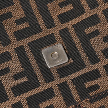 Load image into Gallery viewer, 極美品 FENDI フェンディ マンマバケット ワンショルダーバッグ 26424 キャンバス レザー ブラウン ズッカ柄 シルバー金具 中古 4a005282