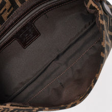 Load image into Gallery viewer, 極美品 FENDI フェンディ マンマバケット ワンショルダーバッグ 26424 キャンバス レザー ブラウン ズッカ柄 シルバー金具 中古 4a005282