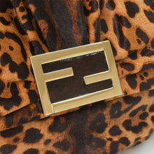 画像をギャラリービューアに読み込む, 極美品 FENDI フェンディ ショルダーバッグ ワンショルダーバッグ マンマバケット シルバー金具 レオパード レザー ハラコ 中古 4a005306