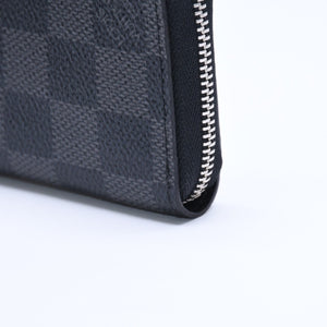 Very Good Condition LOUIS VUITTON Zippy Coin Purse Coin Case Coin Purse N63076 Damier Graphite Black Gray Used 4a005316