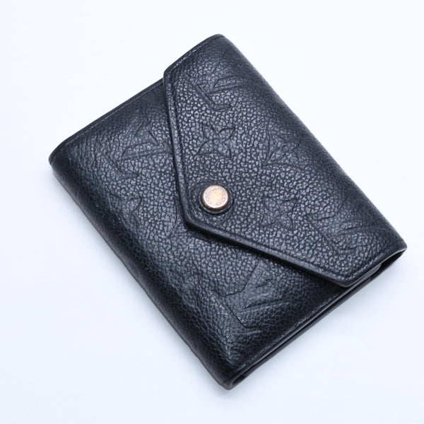LOUIS VUITTON ルイヴィトン ポルトフォイユ ヴィクトリーヌ M64060 三つ折り財布 モノグラムアンプラント ブラック 美品 中古 4a005251