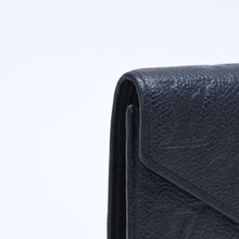 Load image into Gallery viewer, LOUIS VUITTON ルイヴィトン ポルトフォイユ ヴィクトリーヌ M64060 三つ折り財布 モノグラムアンプラント ブラック ゴールド金具 美品 中古 4a005251