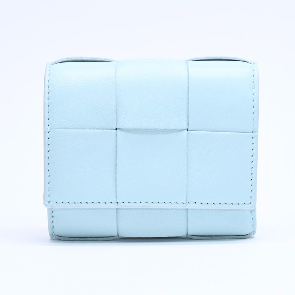 BOTTEGA VENETA ボッテガヴェネタ 三つ折り財布 マキシイントレチャート カセット コンパクトウォレット ライトブルー 美品 中古 4a005326