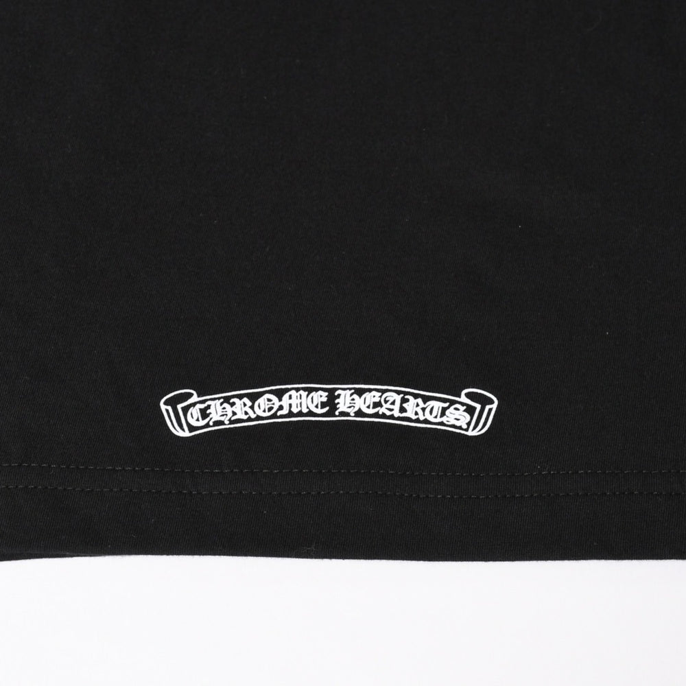 新品未使用 CHROME HEARTS クロムハーツ ネックロゴ プリント 半袖Tシャツ ブラック ホワイト サイズL 中古 4a005366