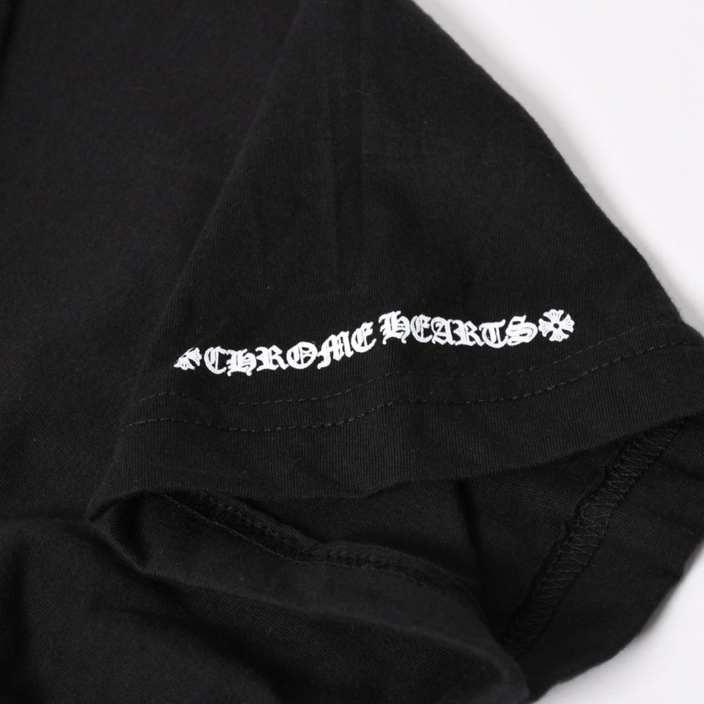 新品未使用 CHROME HEARTS クロムハーツ ネックロゴ プリント 半袖Tシャツ ブラック ホワイト サイズL 中古 4a005366