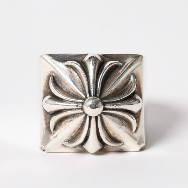 CHROME HEARTS クロムハーツ CH PLUS PYRAMID CHプラス ピラミッド リング 指輪 重量約41.94g サイズ21号 シルバー925 美品 中古 4a005491