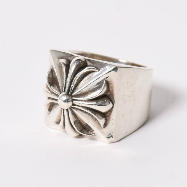 CHROME HEARTS クロムハーツ CH PLUS PYRAMID CHプラス ピラミッド リング 指輪 重量約41.94g サイズ21号 シルバー925 美品 中古 4a005491