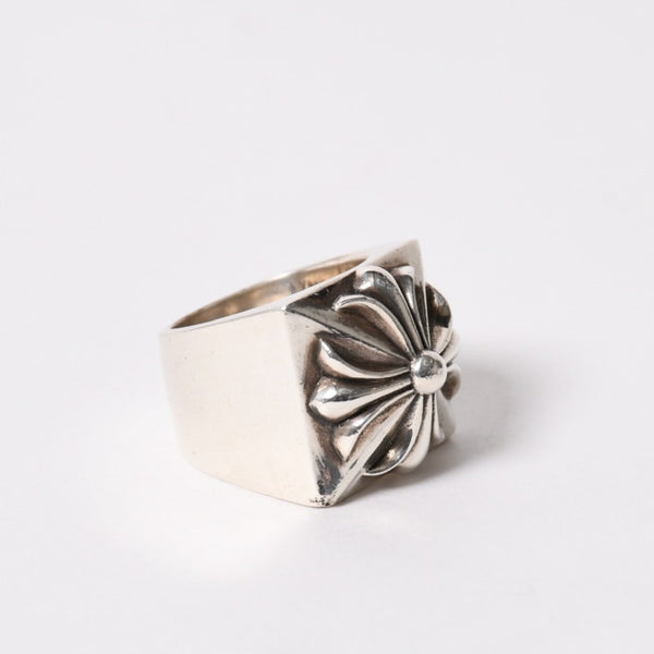 CHROME HEARTS クロムハーツ CH PLUS PYRAMID CHプラス ピラミッド リング 指輪 重量約41.94g サイズ21号 シルバー925 美品 中古 4a005491