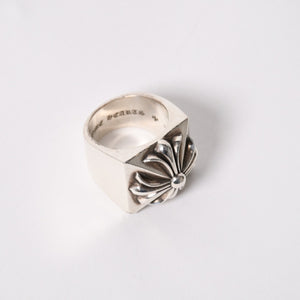 CHROME HEARTS クロムハーツ CH PLUS PYRAMID CHプラス ピラミッド リング 指輪 重量約41.94g サイズ21号 シルバー925 美品 中古 4a005491