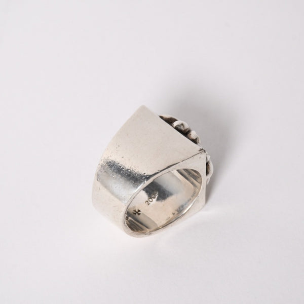 CHROME HEARTS クロムハーツ CH PLUS PYRAMID CHプラス ピラミッド リング 指輪 重量約41.94g サイズ21号 シルバー925 美品 中古 4a005491