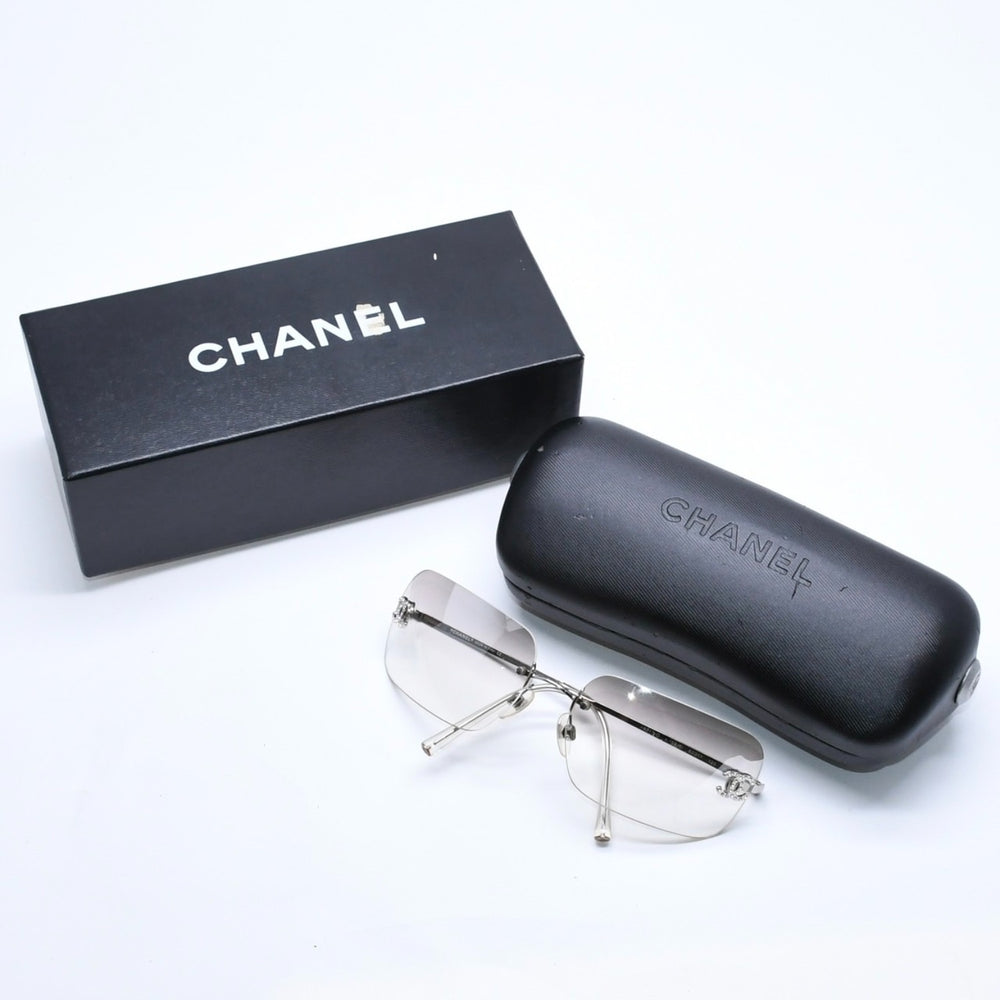 CHANEL Rimless Sunglasses 4017-D c.159/61 Size 62□17 120 Coco Mark Rhinestone Gray Gradient Lens Silver Hardware Good Used 4a005343