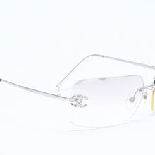Load image into Gallery viewer, CHANEL シャネル リムレス サングラス 4017-D c.159/61 サイズ 62□17 120 ココマーク ラインストーン グレー グラデーションレンズ シルバー金具 良品 中古 4a005343