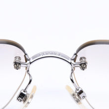 Load image into Gallery viewer, CHANEL シャネル リムレス サングラス 4017-D c.159/61 サイズ 62□17 120 ココマーク ラインストーン グレー グラデーションレンズ シルバー金具 良品 中古 4a005343