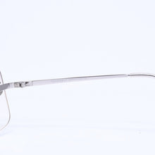 Load image into Gallery viewer, CHANEL シャネル リムレス サングラス 4017-D c.159/61 サイズ 62□17 120 ココマーク ラインストーン グレー グラデーションレンズ シルバー金具 良品 中古 4a005343