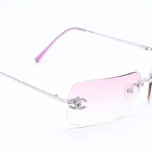 Load image into Gallery viewer, CHANEL シャネル リムレス サングラス 4017-D c.124/58 62□17 120 ココマーク ラインストーン ピンク パープル シルバー金具 美品 中古 4a005341