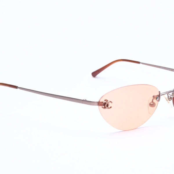 Mint condition CHANEL sunglasses, eyewear, Coco Mark, orange and brown, model 4003, size 53.◻19 130 Used 4a005345