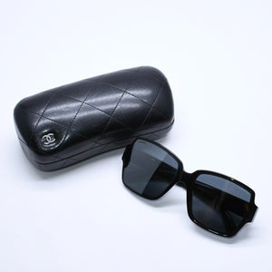 CHANEL シャネル スクエア シェイプ サングラス 5385-A c.501/6G サイズ61□17 140 ミラーレンズ ブラック ココマーク アイウェア 美品 中古 4a005347