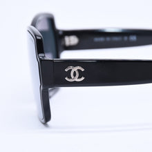 Load image into Gallery viewer, CHANEL シャネル スクエア シェイプ サングラス 5385-A c.501/6G サイズ61□17 140 ミラーレンズ ブラック ココマーク アイウェア 美品 中古 4a005347