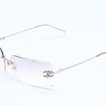 画像をギャラリービューアに読み込む, CHANEL シャネル リムレス サングラス 4017-D c.159/61 サイズ62□17 120 ココマーク ラインストーン グレー アイウェア シルバー金具 美品 中古 4a005349