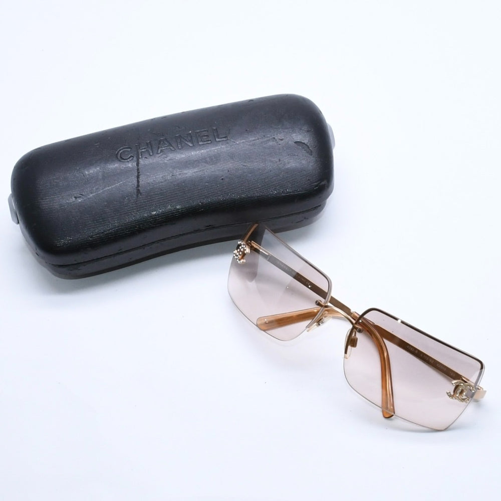 CHANEL Rimless Sunglasses 4092-B c.102/8Z Size 62□15 120 Brown Rhinestone Coco Mark Gold Hardware Good Condition Used 4a005340