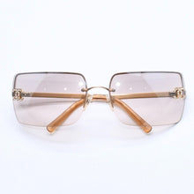 Load image into Gallery viewer, CHANEL シャネル リムレス サングラス 4092-B c.102/8Z サイズ62□15 120 グラデーションレンズ ブラウン ラインストーン ココマーク ゴールド金具 美品 中古 4a005340
