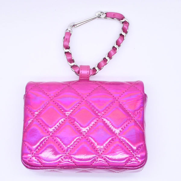 新品未使用 CHANEL シャネル マトラッセ パテント ミニポーチ M12484 ネオンピンク ココマーク ランダム番台 小物入れ シルバー金具 中古 4a005261