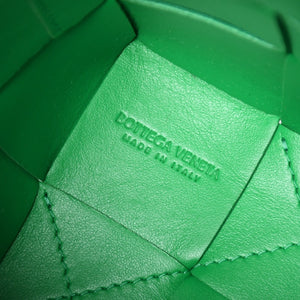 新品未使用 BOTTEGA VENETA ボッテガヴェネタ MINI CASSETTE BUCKET ミニ カセット バケットバッグ 680217 イントレチャート 中古 4a005395