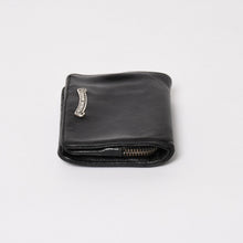 画像をギャラリービューアに読み込む, CHROME HEARTS クロムハーツ WALLET JOEY ジョーイウォレット 二つ折り財布 ダガージップ スクロールラベル ブラック 美品 中古 4a005389